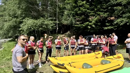 Handbalistele Rapidului s-au ANTRENAT ca trupele speciale