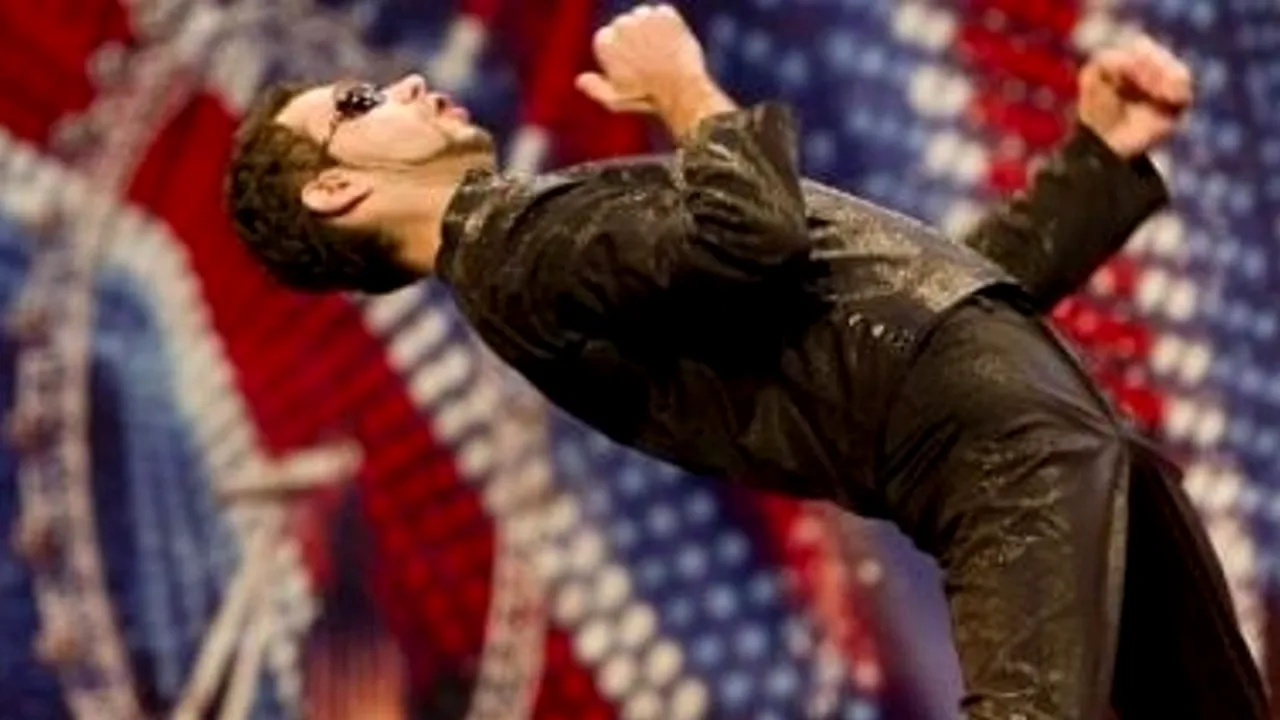 ROMÂNII AU TALENT. Razy Gogonea, finalistul de la Britain's Got Talent, invitat special în finală. VIDEO