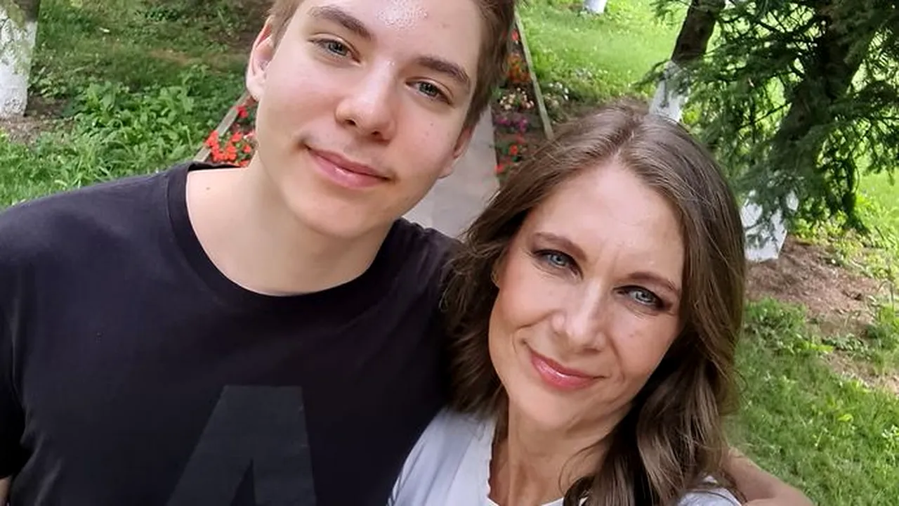 FOTO / Ce vrea să facă fiul Romaniței Iovan cu casa moștenită de la tatăl său. ”S-a cam deteriorat”