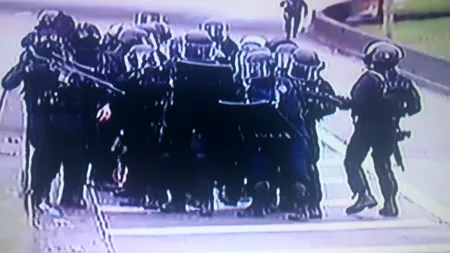 Alerte false și evacuări în mai multe zone din Franța după atentate