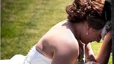 Momentul emoționant în care a fost surprinsă o mireasă