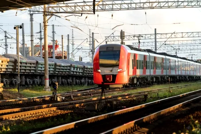 Un turist german a murit electrocutat, la Arad, după ce s-a urcat pe un vagon de tren ca să facă poze