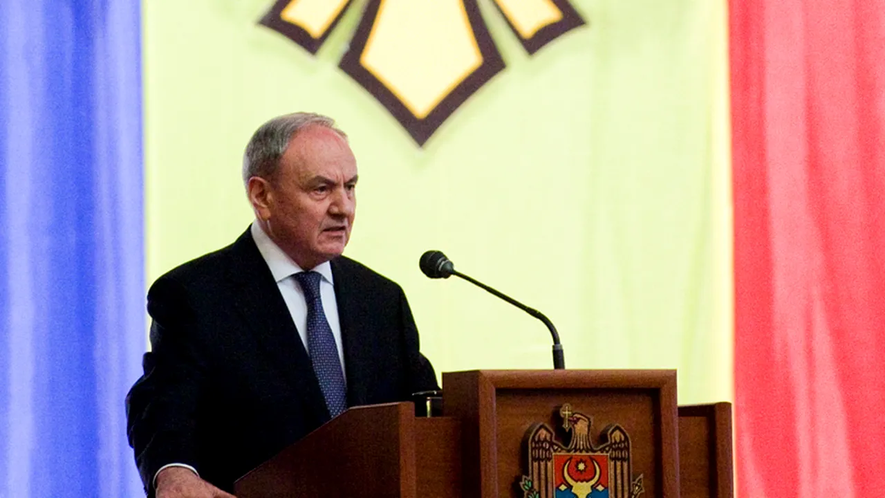 Președintele R. Moldova și-a început vizita în România, fiind primit la Cotroceni de Traian Băsescu