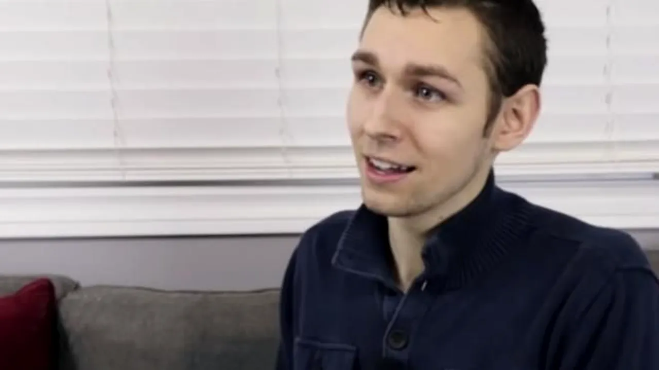 Un tânăr a ieșit la pensie la doar 24 de ani, după cinci ani de muncă. Care este secretul său - VIDEO