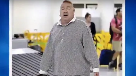 Unul dintre cei mai celebri rockeri, DE NERECUNOSCUT la 62 de ani. Cum l-au surprins paparazzi pe aeroport