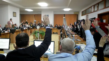 Vitamina D pentru copii, sub semnul întrebării. Comisiile parlamentare AU RESPINS tăierea banilor din bugetul SRI