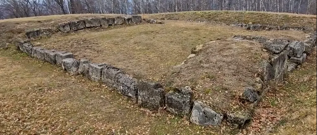 Doi români trăiesc izolați, între comori și ruine sacre, într-un cătun clădit pe templele DACILOR