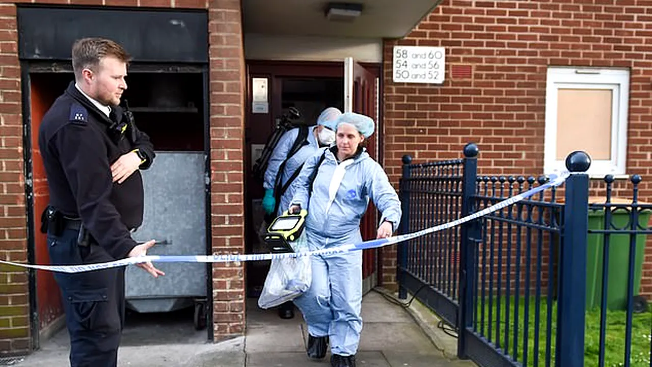 Scene ca-n filmele de groază la Londra: Cadavrele a două femei mutilate, găsite în frigiderul unui bărbat. Trecutul șocant al criminalului - FOTO / VIDEO