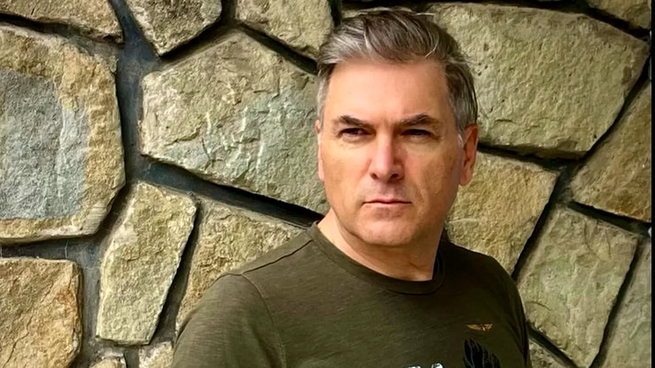 FOTO / Cum a ajuns Mircea Radu SĂ PREZINTE emisiunea ”Din dragoste”. ”Dar eu nu îl vedeam, pentru că nu eram interesat”