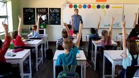 Profesor din Timiș, snopit în BĂTAIE de familia unui elev de 9 ani. De la ce a pornit conflictul