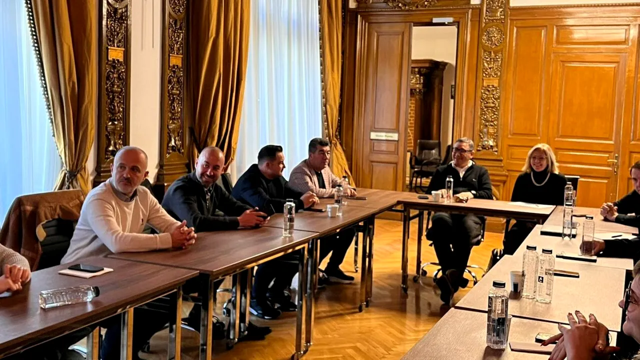 Pro România va avea liste proprii la alegerile europarlamentare / Victor Ponta deschide lista candidaţilor la scrutinul din 9 iunie