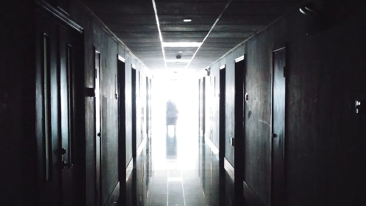 Anchetă la spitalul din Aiud, după ce o pacientă de 41 de ani a fost anesteziată de două ori și a MURIT