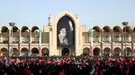 🚨 Iranul a dat startul funeraliilor de șase zile pentru ayatollahul Ali Khamenei. 20 de milioane de oameni sunt așteptați la catafalc