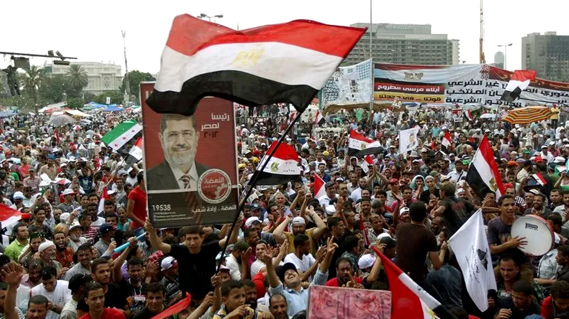 Noul președinte al Egiptului este candidatul Frăției Musulmane. Mohamed Morsi a obținut peste 13 milioane de voturi