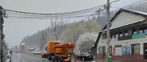 VIDEO | Vremea rea pune stăpânire pe România! Se circulă în condiții de iarnă pe mai multe șosele din centrul și nordul țării