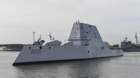 Cel mai puternic distrugător american nu-și permite să tragă cu proiectile ghidate prin GPS. Cât costă un bombardament de un minut