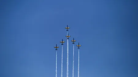 BIAS 2019: Mii de români s-au bucurat de spectacolul aviatic de la Băneasa