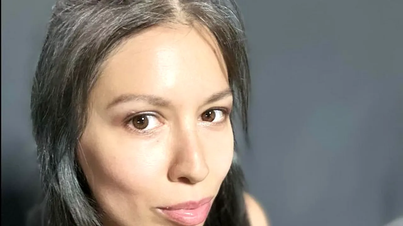 FOTO / Prin ce a trecut Cristina Bălan după nașterea gemenilor ei. ”Nu eram pregătită pentru CINISMUL cadrelor medicale”