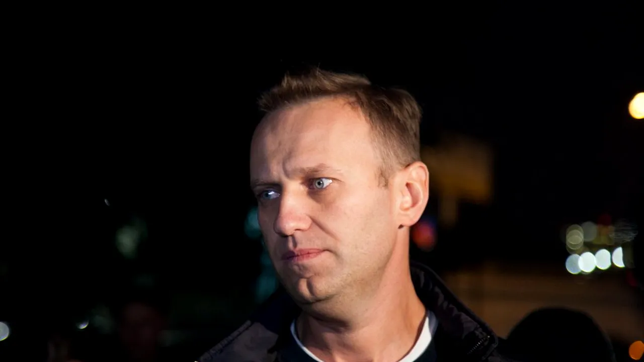 Starea lui Aleksei Navalnîi este mai bună. Acesta se poate da jos din pat