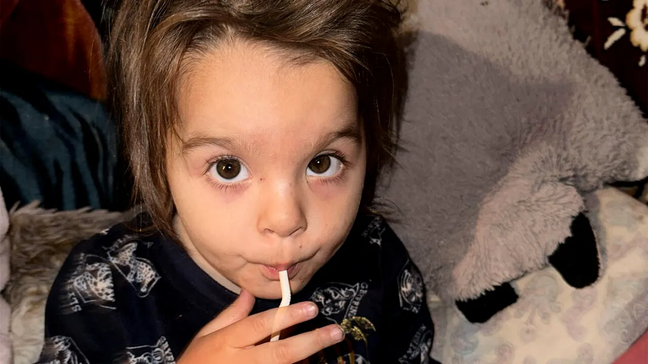 Povestea TULBURĂTOARE a Danielei, fetița pentru care Moș Crăciun nu a venit niciodată: 