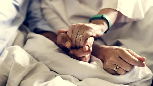 Un studiu dezvăluie ce visează oamenii chiar înainte de a muri și există un tipar clar