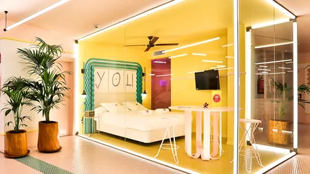 FOTO | Singurul hotel care oferă cazare gratuită turiștilor, în plin sezon! E într-o stațiune îndrăgită de români