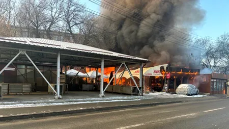 Incendiu de proporții la un restaurant din Craiova. Pompierii intervin de urgență