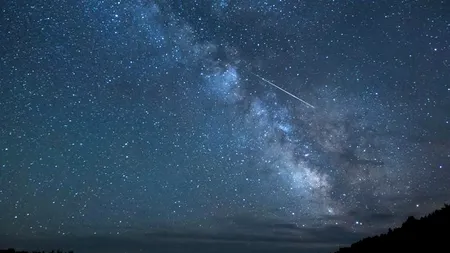 Spectacol pe cer în noaptea de 12 spre 13 august. Curentul de meteori Perseide va avea activitate maximă