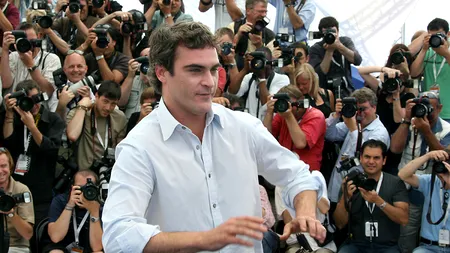 Joaquin Phoenix spune că se simte speriat de admiratori