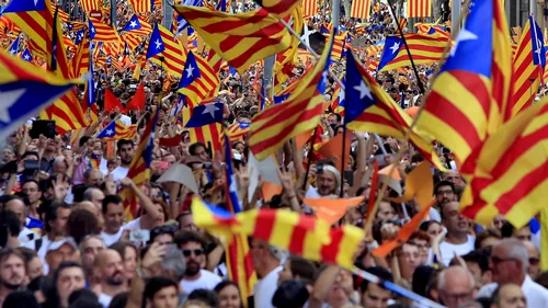 Tensiuni în Catalonia înaintea referendumului. Poliția spaniolă a închis peste jumătate din centrele de votare 