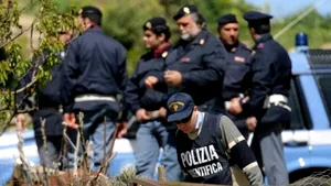 Trei migranţi ilegali au murit şi mai mulți au fost răniţi pe o șosea din Austria. Duba în care se aflau s-a răsturnat