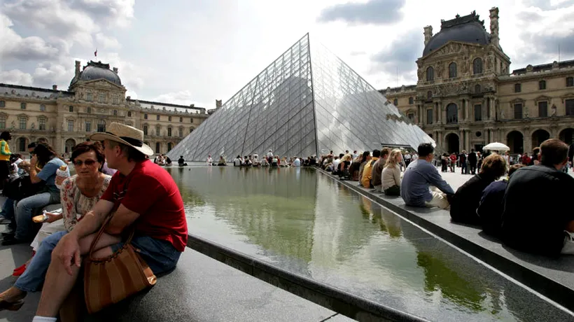 Rețeaua de hoți de la Luvru și din jurul Turnului Eiffel din Paris a fost dezmembrată