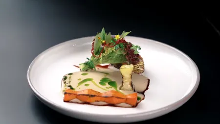 Turiștii din hotelurile românești sunt sfătuiți să reducă PORȚIILE de mâncare. Cât se mănâncă la All Inclusive