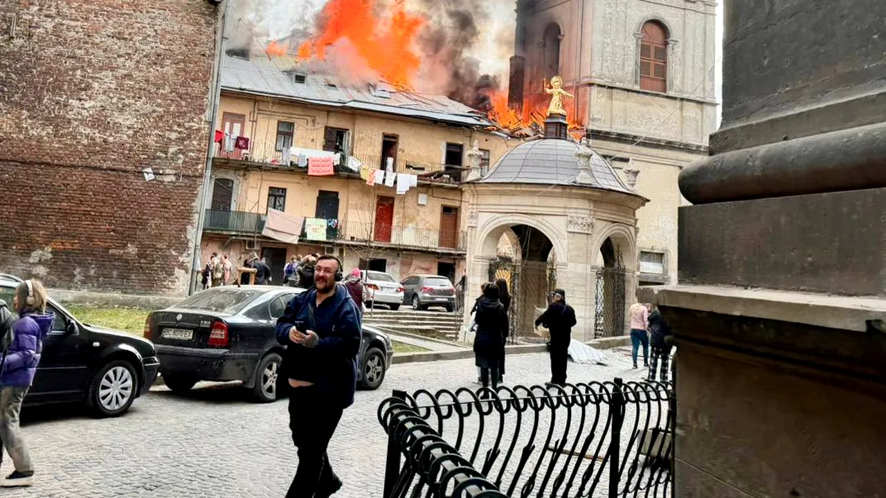 Rusia a atacat vestul Ucrainei, în plină zi. Imagini cu Liovul atacat de dronele Moscovei