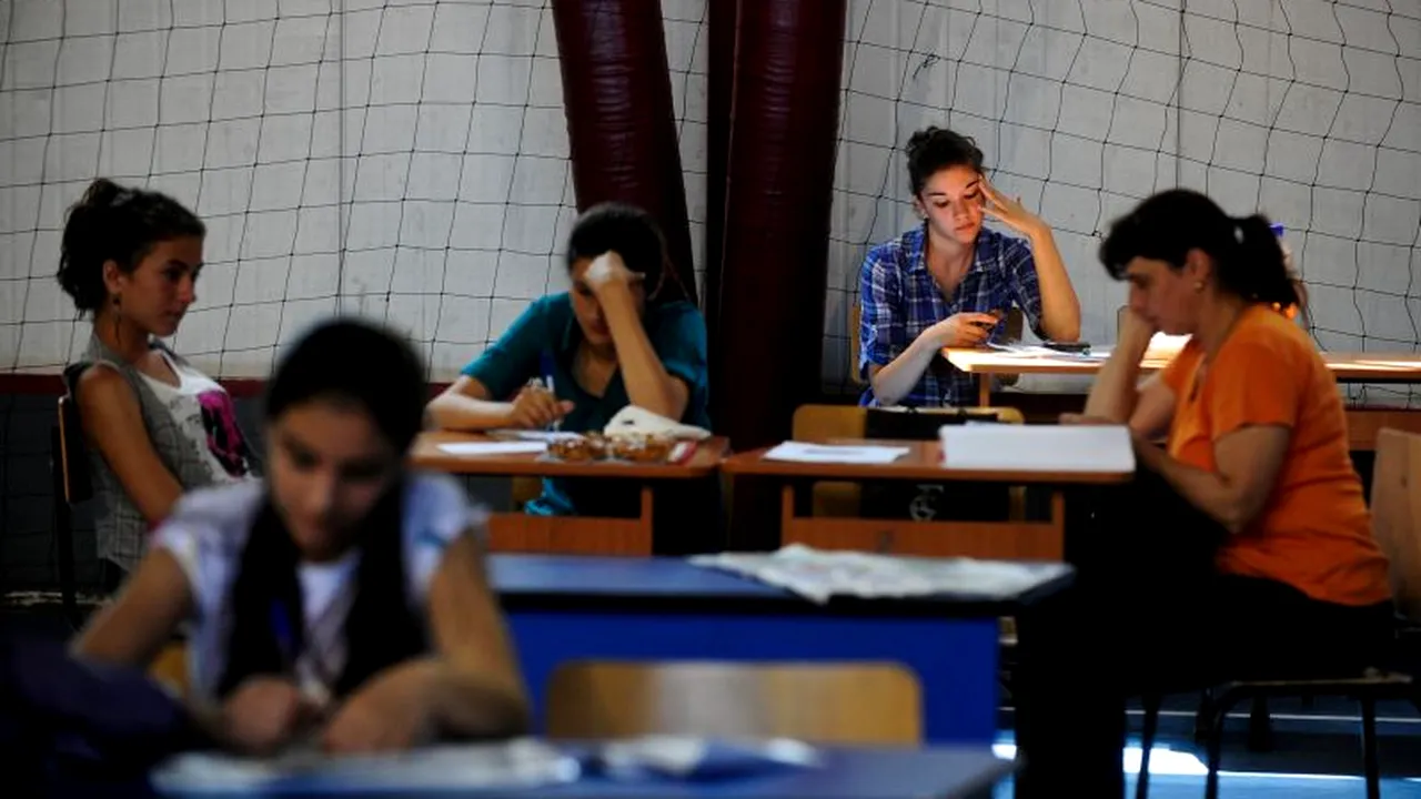 Rezultate Evaluare Națională 2014. Părinții cer demisia profesorilor care au creat subiectele la română: „O bătaie de joc la adresa copiilor și a dascălilor lor