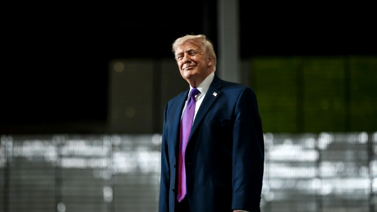 Trump anunță că „un număr imens“ de petroliere goale se îndreaptă spre SUA pentru a se aproviziona cu petrol și gaze