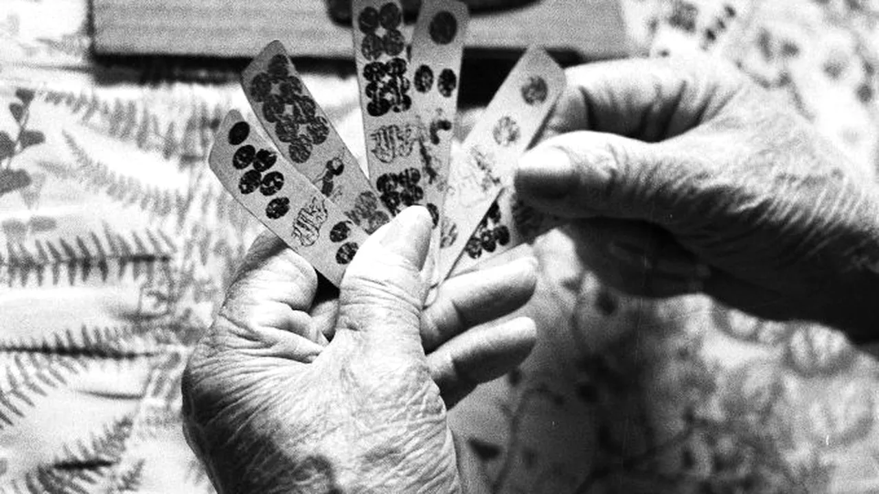 STARE DE URGENȚĂ. Cel mai bătrân medic care luptă contra coronavirusului, în vârstă de 99 de ani