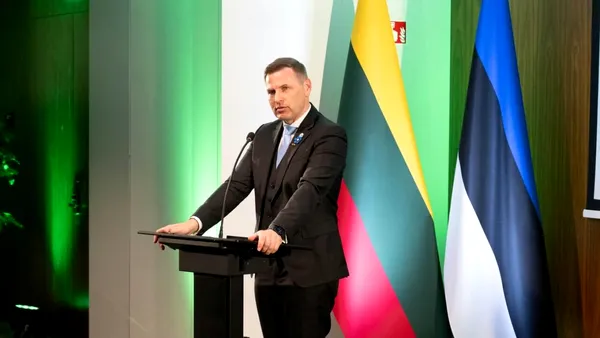 Scandal uriaș în Estonia: Ministrul Apărării a demisionat după ce a plătit 70 de milioane de euro unei firme fantomă pentru a cumpăra muniție pentru Ucraina. Cum se justifică politicianul 