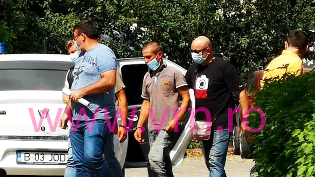 CRIMĂ ODIOASĂ. Doi frați și-au ucis unchiul despincându-i capul cu securea! Recidiviștii sunt considerați „oamenii Diavolului pe pământ”