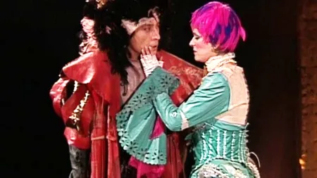 TVR 2 difuzează, luni seara, spectacolul 