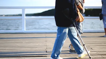 Telefonul Vârstnicului, linie telefonică gratuită deschisă pentru consilierea și sprijinirea vârstnicilor