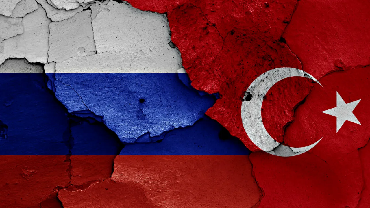 Financial Times: NATO trebuie să evalueze riscurile generate de cooperarea NUCLEARĂ Rusia-Turcia /Moscova are acces la infrastructură strategică