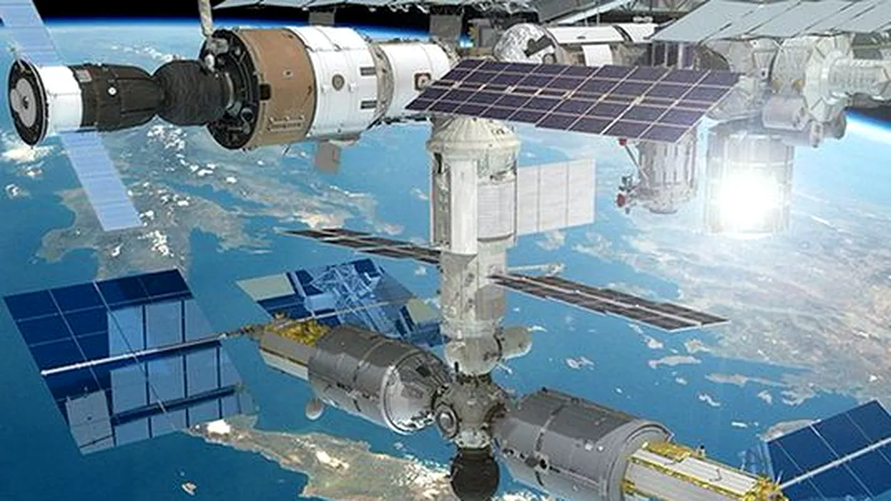 Rușii vor să construiască primul hotel de lux din spațiu. Cât va costa o astfel de excursie
