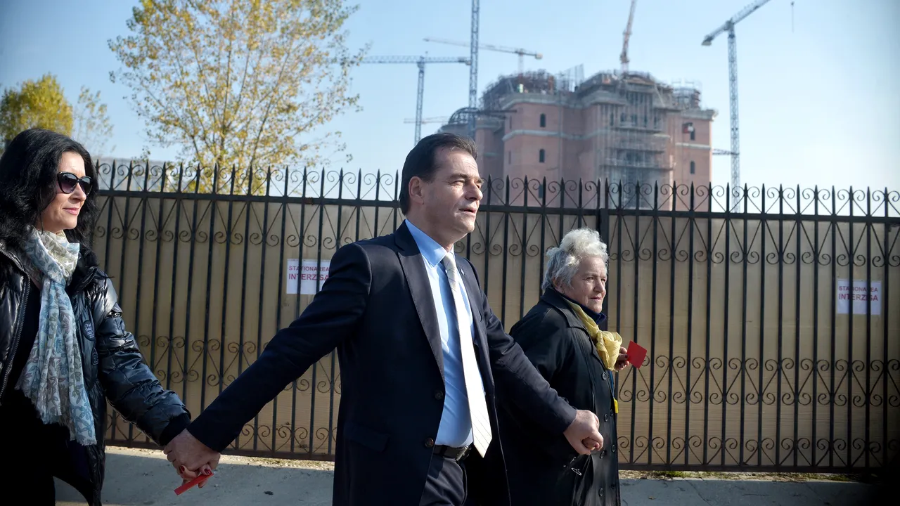Ludovic Orban: „Am reușit să ținem sub control pandemia printr-un efort comun/ Îndemn fiecare român să dea curs vaccinării”