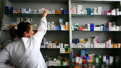 Circa 1.000 de medicamente generice devin nerentabile după ieftiniri și pot dispărea de pe piață