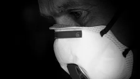 MOMENT de RECULEGERE în memoria ambulanțierului din Suceava care a murit din cauza noului coronavirus