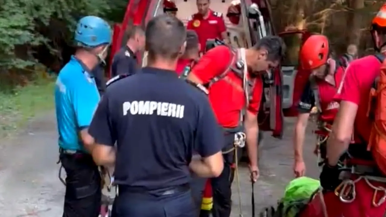 Drumeție încheiată la spital. O femeie care s-a prăbușit pe munte, salvată după o intervenție de cinci ore