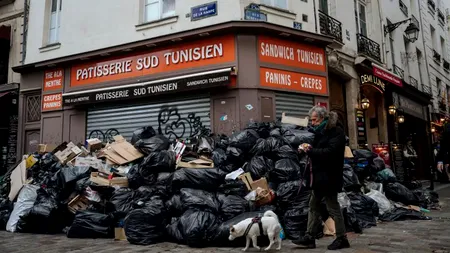 Parisul, PLIN DE GUNOI! Muncitorii, în grevă de o săptămână. Care este motivul pentru care refuză să mai lucreze