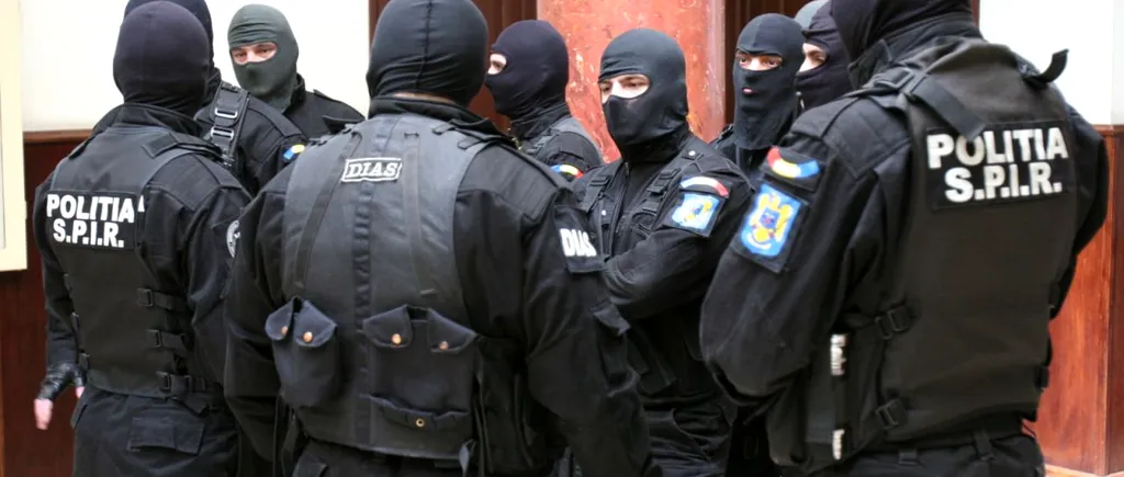 Operațiunea „BLOCADA” în București. „Mascații” au intrat în traficanții de droguri