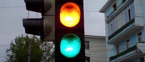 Nebunie în trafic la Timișoara. Semafoare nefuncționale după ce un șofer a lovit o cutie care monitorizează traficul